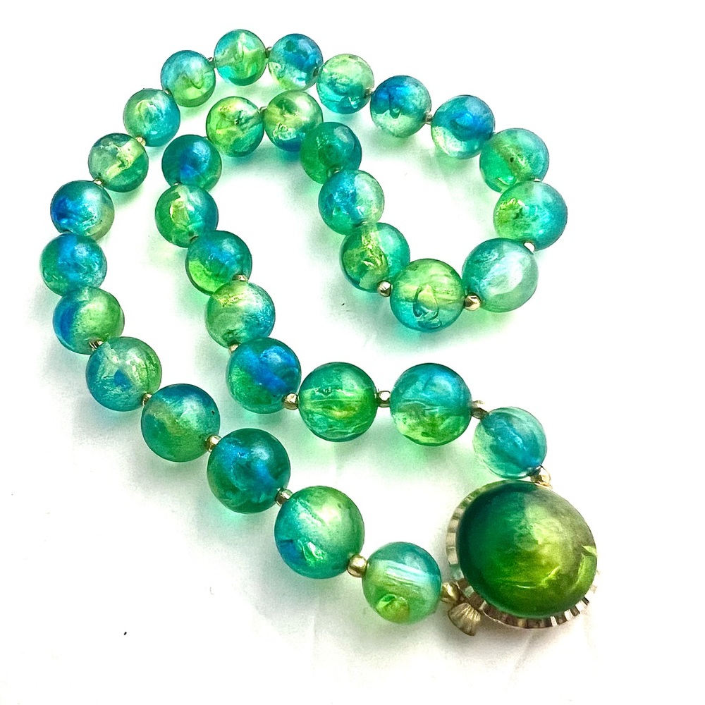 Vintage Sea Green Blue Beaded Retro Necklace Glamour Clasp 50s 60s Lightweight
